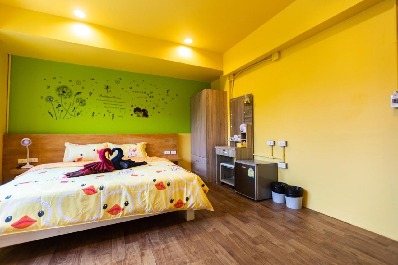 Firefly Phuket Hotel Patong Extérieur photo