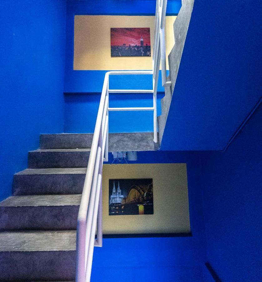 Firefly Phuket Hotel Patong Extérieur photo