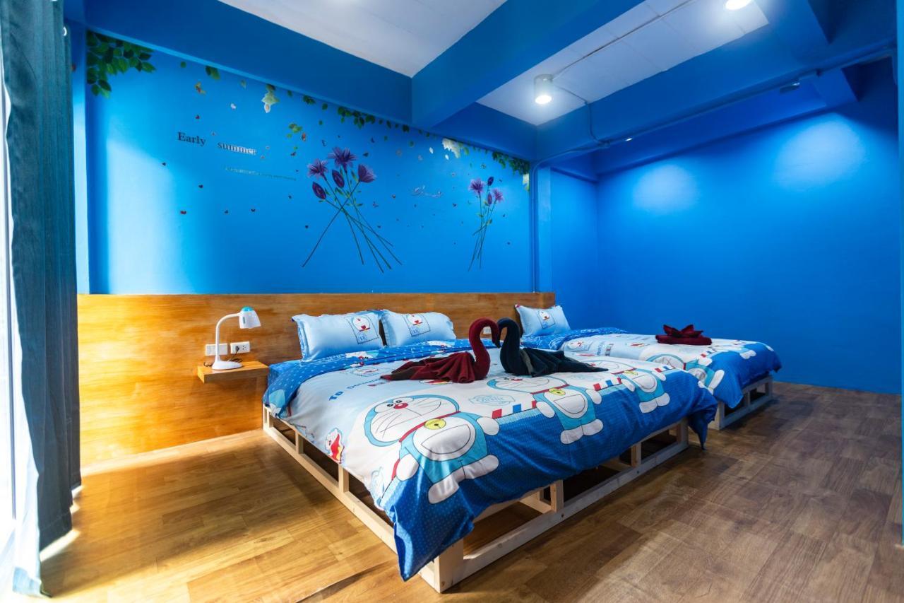 Firefly Phuket Hotel Patong Extérieur photo